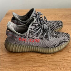 Yeezy Boost 350 V2